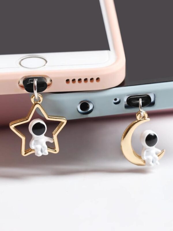 2pcs Silver Astronaut Shaped Anti-dust Plug (iPhone)