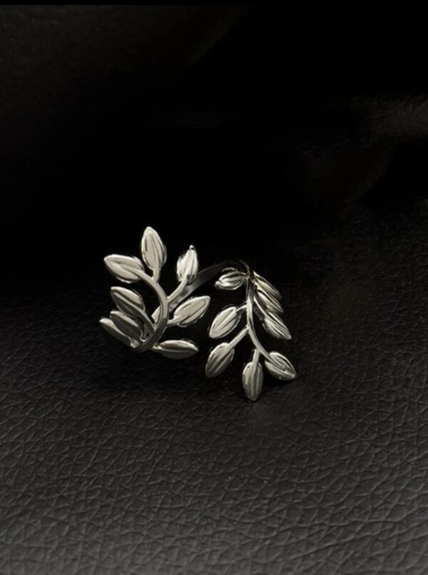 Non Tarnish Leaf Design Wrap Ring - Image 3