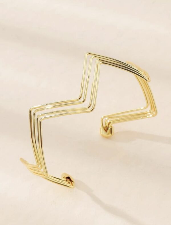 Gold Chevron Design Arm Cuff - Image 3