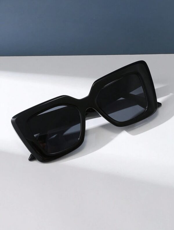 Square Decorated Fashion Sunglasses