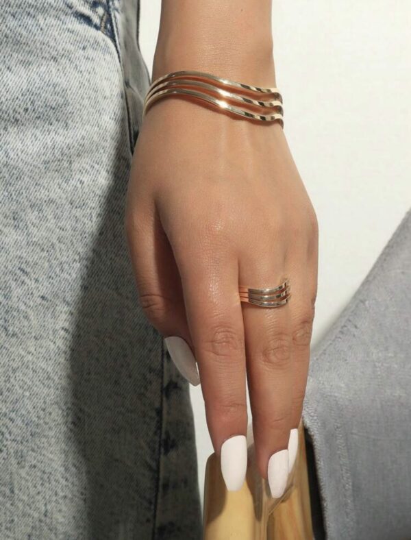 2pcs Minimalist Style Copper Geometric Wave Design Bangle & Ring Set