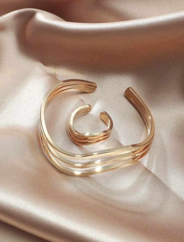 2pcs Minimalist Style Copper Geometric Wave Design Bangle & Ring Set - Image 2