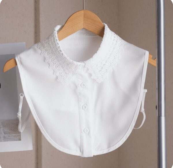 Adjustable White Lace Coolar Detachable Dickey