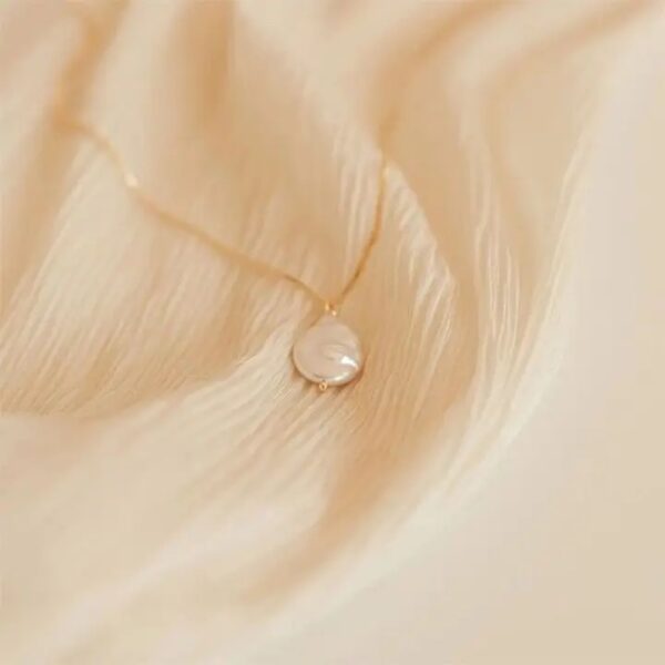 Minimal Non Tarnish Fresh water Pearl Pendant Necklace