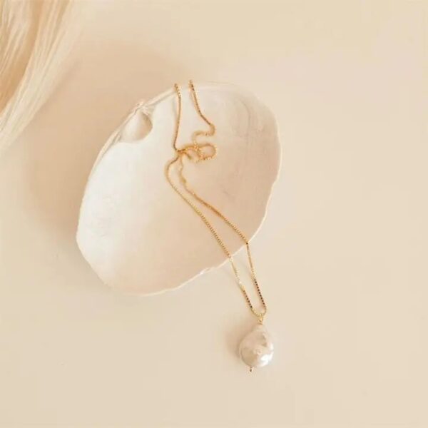 Minimal Non Tarnish Fresh water Pearl Pendant Necklace - Image 2