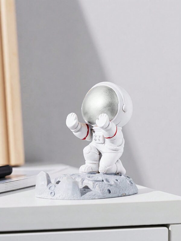 Astronaut Decor Desktop Phone Holder - Image 2