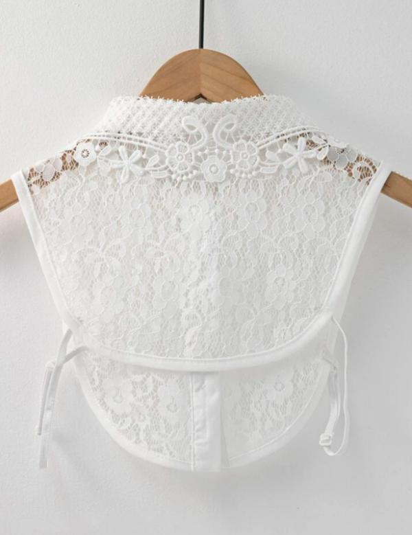 White Lace Collar With Floral Pattern - Image 2