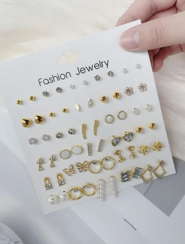 30pairs Rhinestone & faux Pearl Decor Earrings