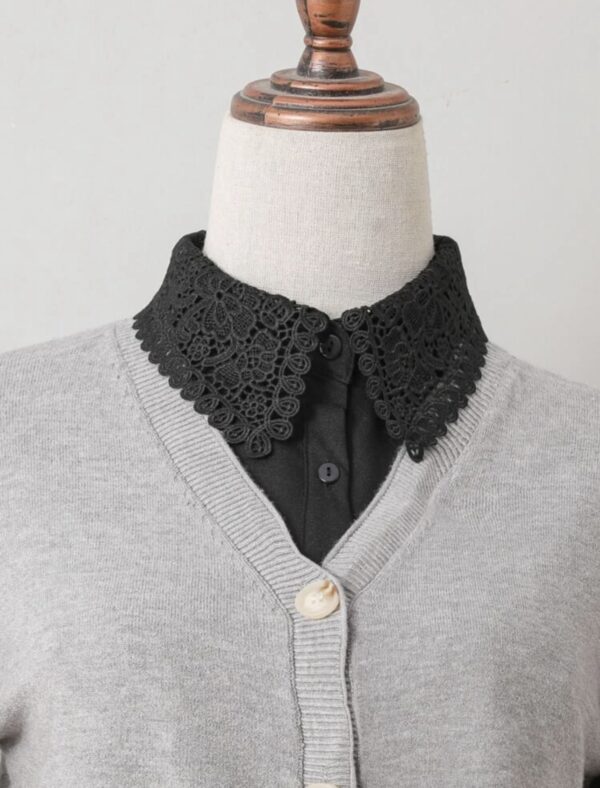 Detachable Black Lace Design Dickey Collar - Image 2