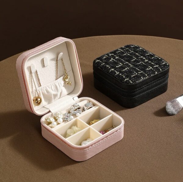 Cute Pastoral Black Leather Jewelry Box - Image 2