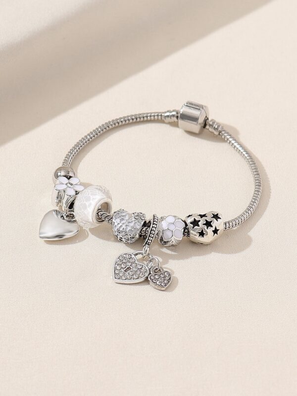 Heart Rhinestone Decor Minimal Bracelet