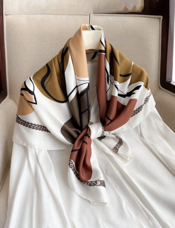 Geometric Pattern Flowery Print Scarf