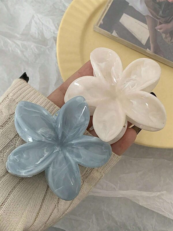 2pcs Flower Shaped Hair Clips - Image 2